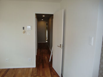 ���r���O����